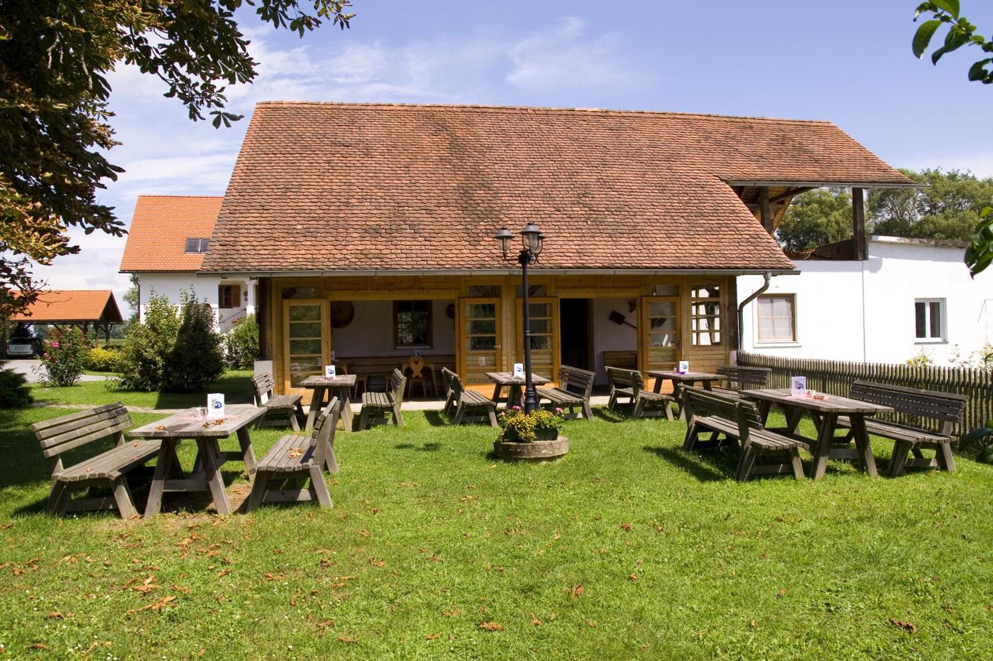 Frühstückspension Kleinschuster Burgau Exterior foto